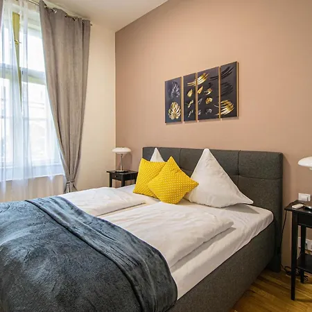 Stylish Apartment In Prague Best Gastronomic Area Exterior photo